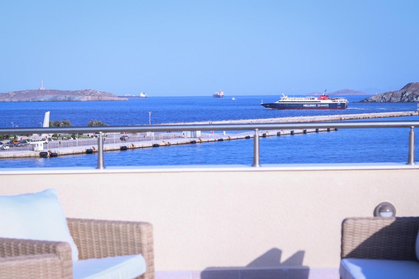 Emilia Suites Ερμούπολη Εξωτερικό φωτογραφία