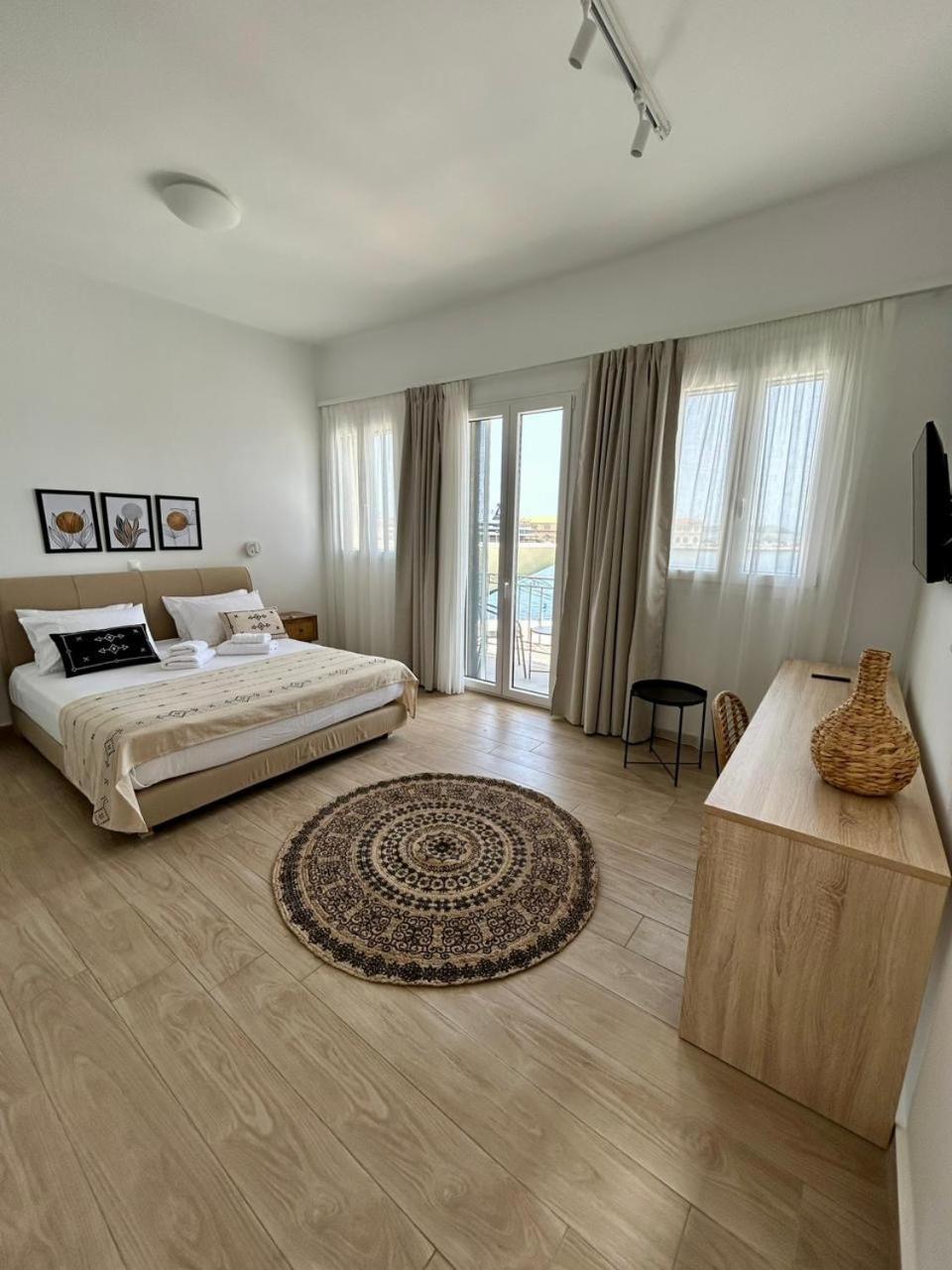 Emilia Suites Ερμούπολη Εξωτερικό φωτογραφία