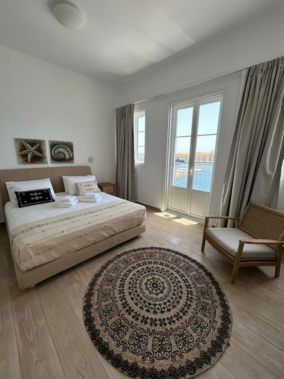 Emilia Suites Ερμούπολη Εξωτερικό φωτογραφία